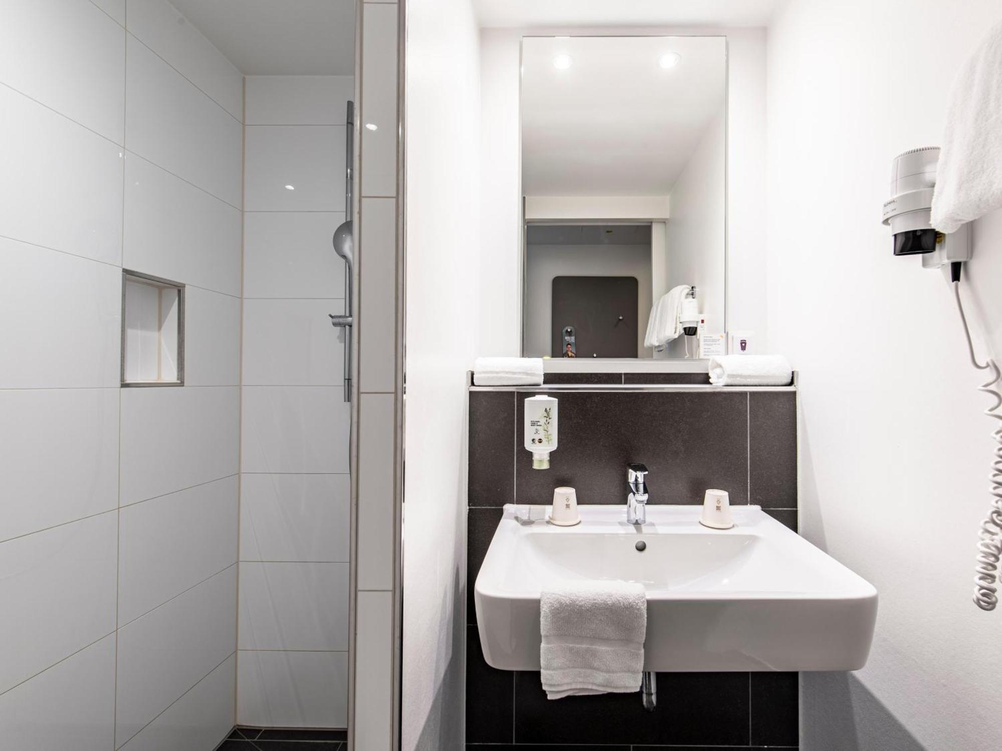 B&B Hotel Muenchen-Olympiapark Kültér fotó
